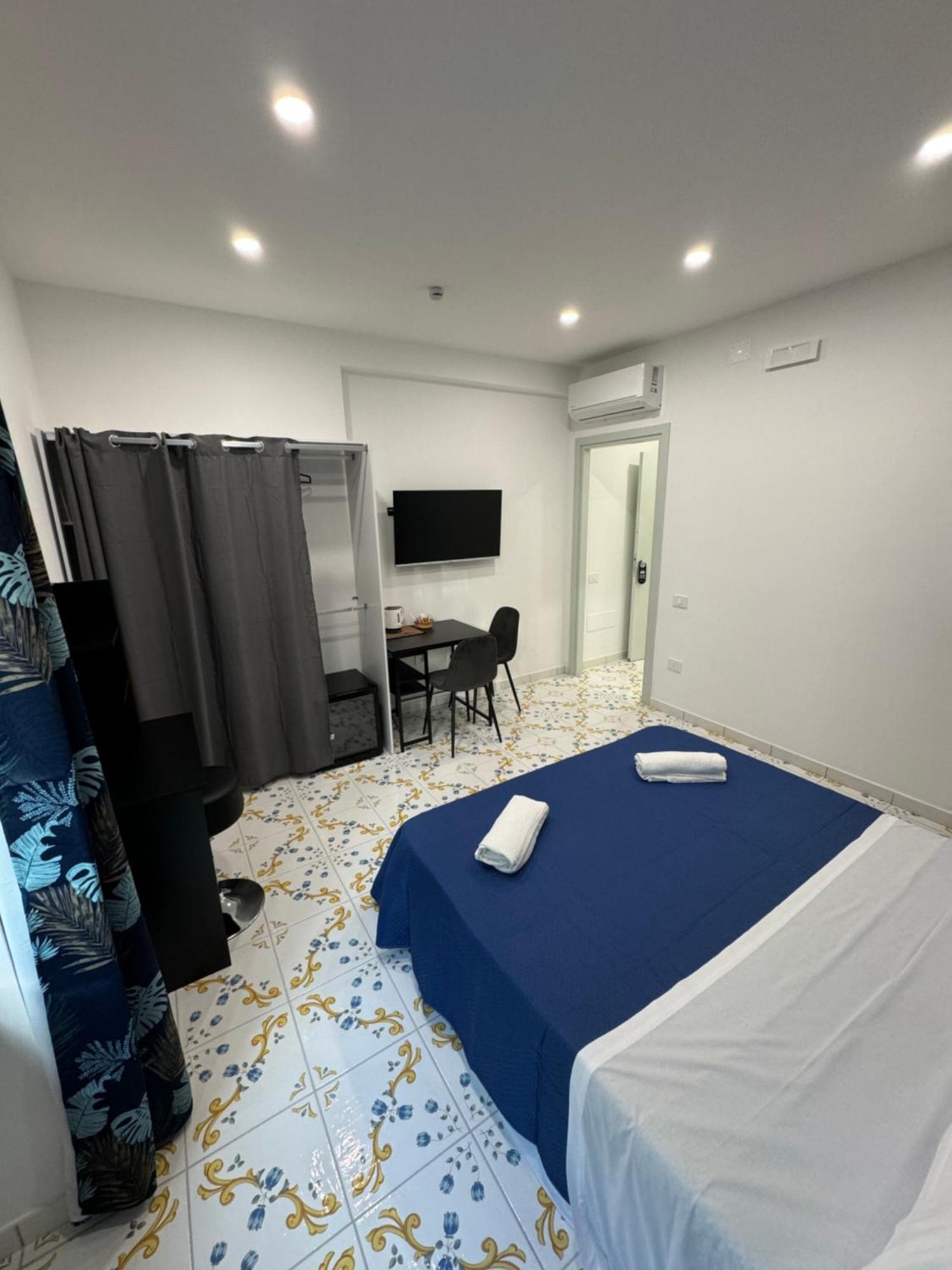 Bed and Breakfast Angela House Sorrento Center Esterno foto