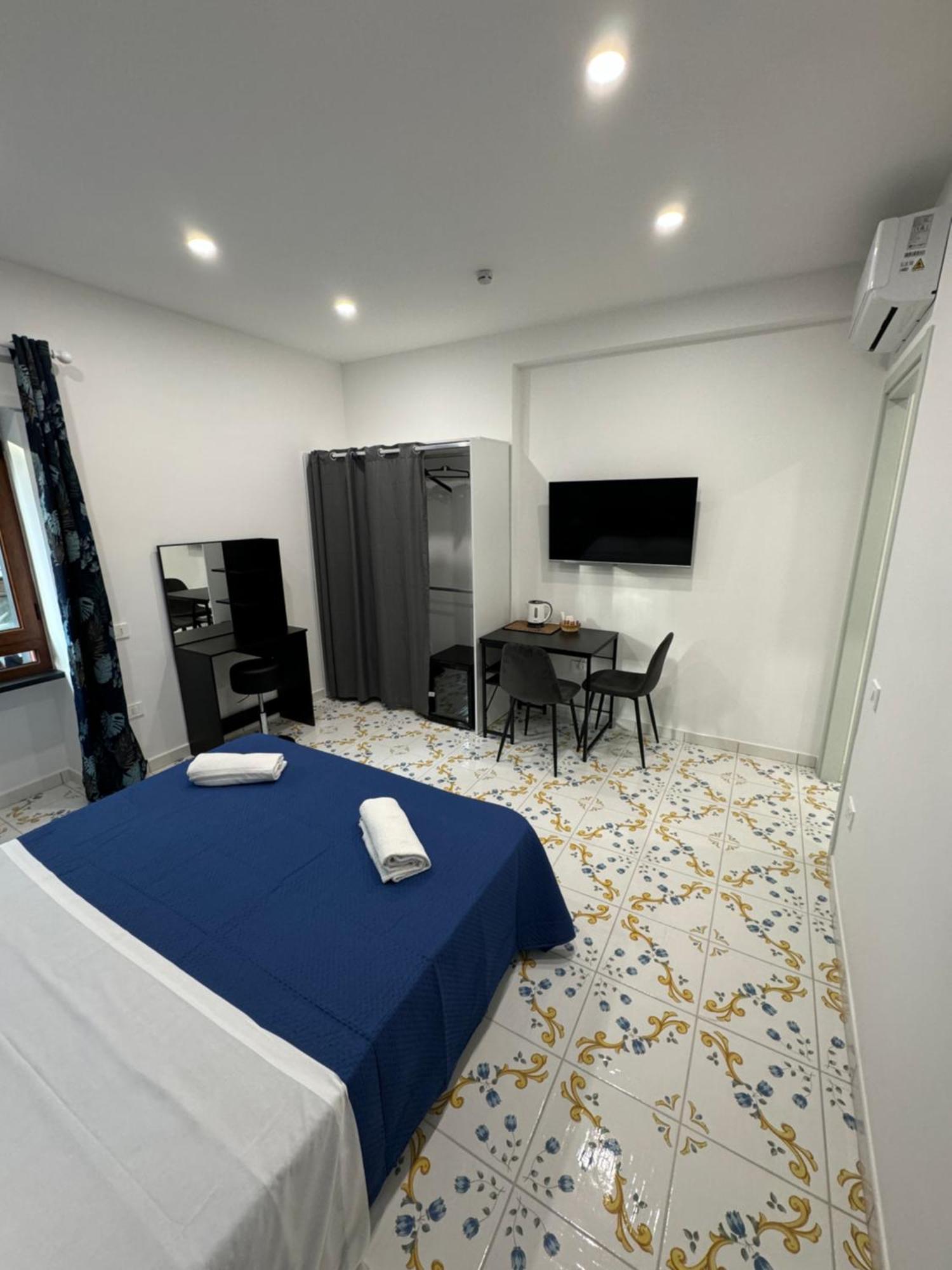 Bed and Breakfast Angela House Sorrento Center Esterno foto