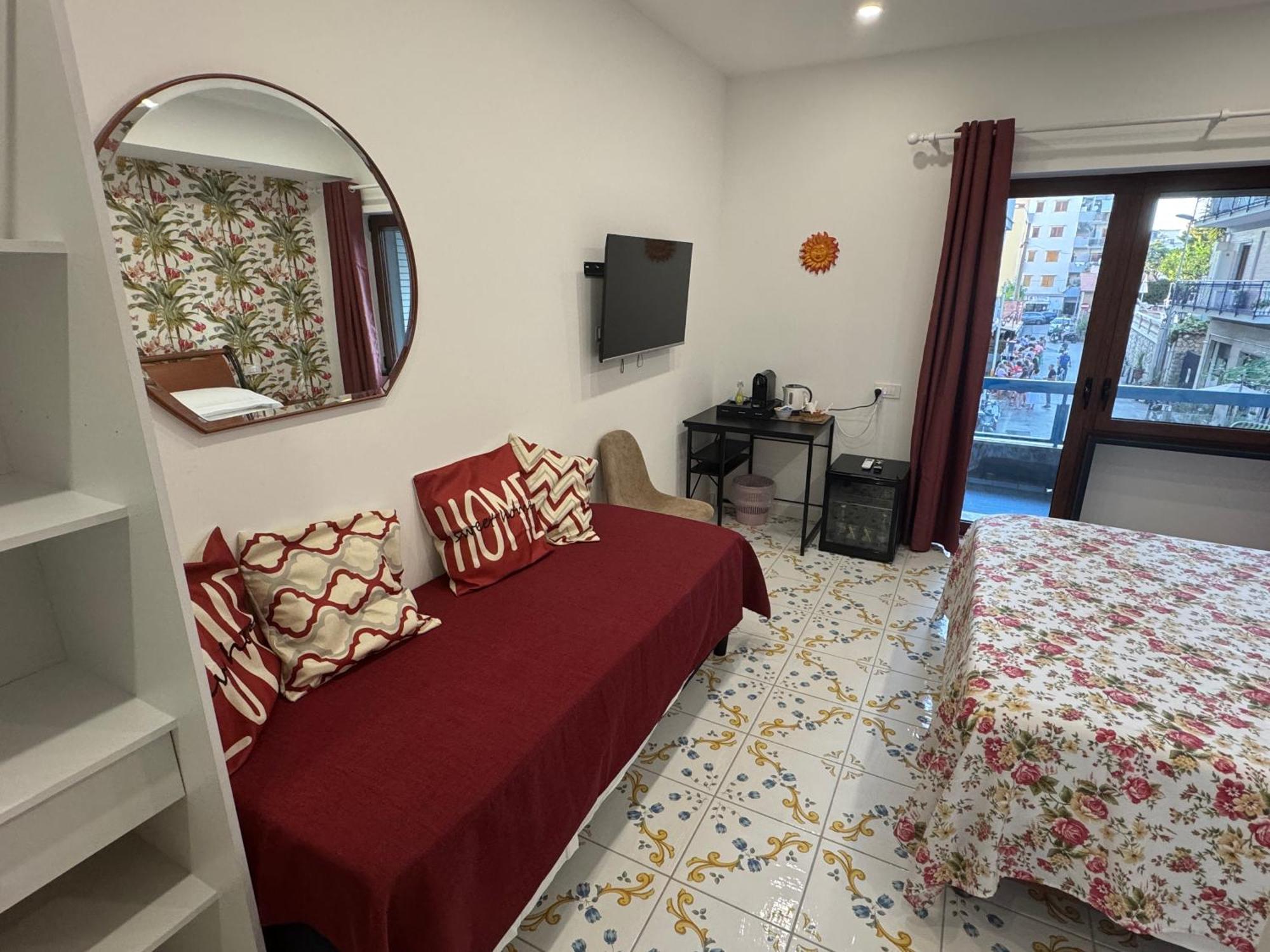 Bed and Breakfast Angela House Sorrento Center Esterno foto