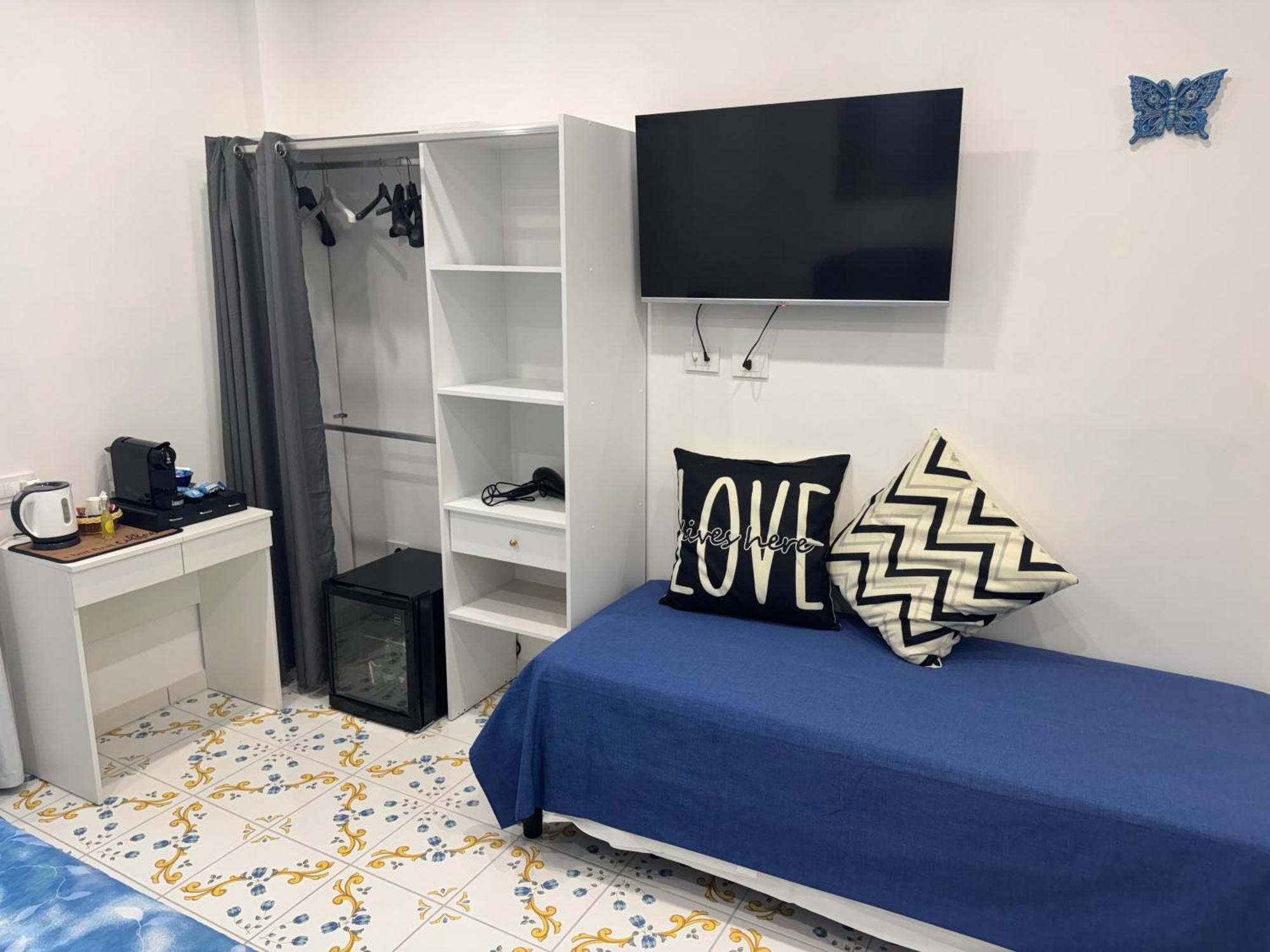 Bed and Breakfast Angela House Sorrento Center Esterno foto