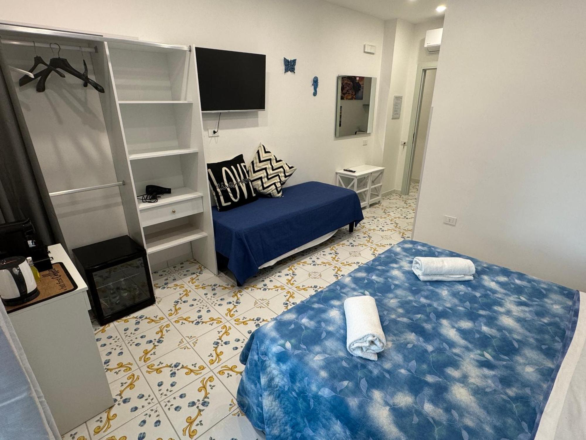 Bed and Breakfast Angela House Sorrento Center Esterno foto
