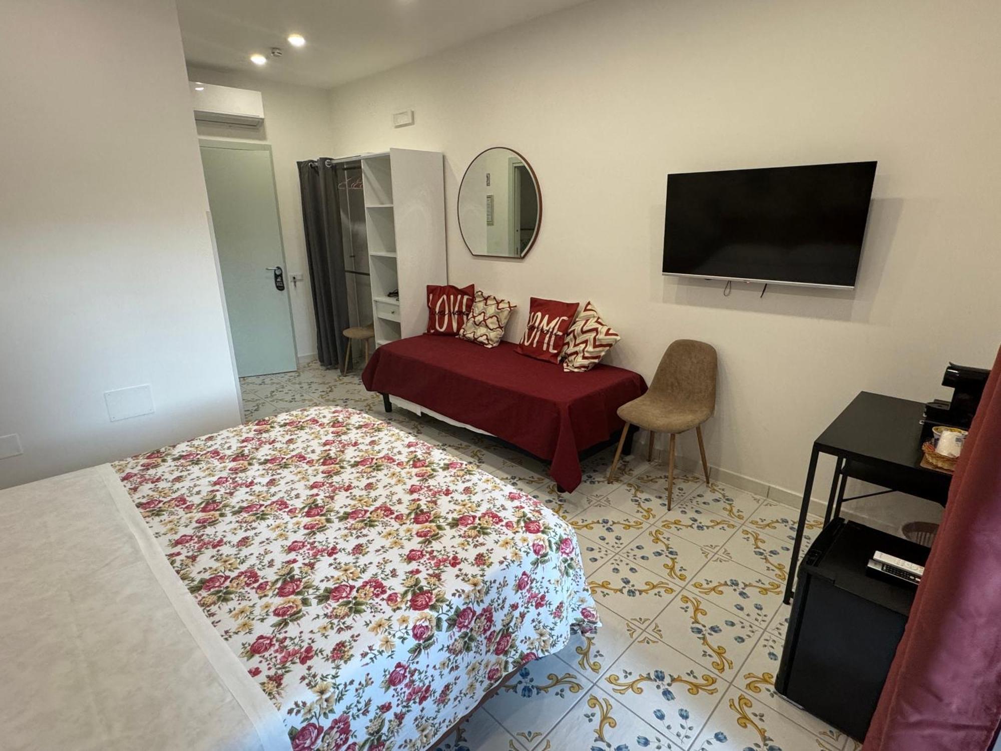 Bed and Breakfast Angela House Sorrento Center Esterno foto